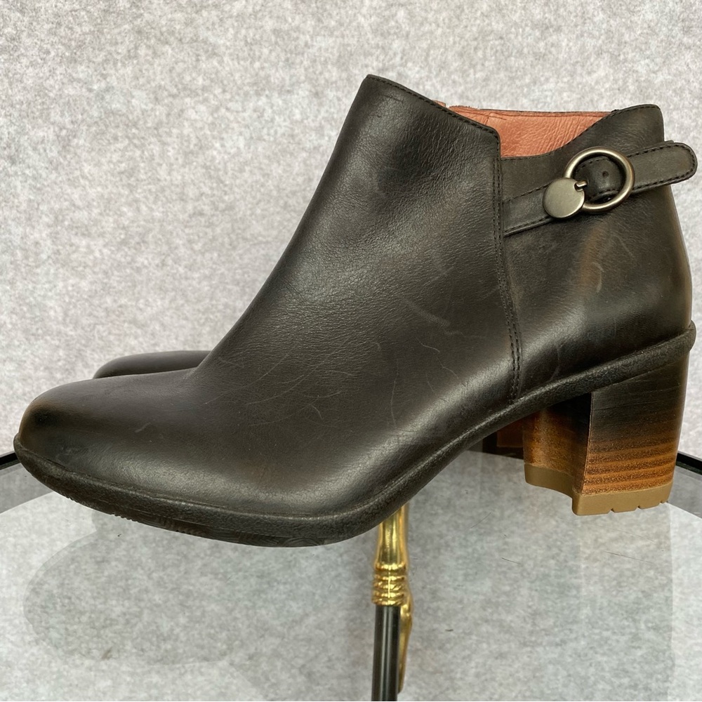 D12 Dansko Perry Ankle Bootie 39